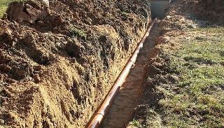 Копка траншей для водопровода в Курчатове: цена за метр от 950 руб.